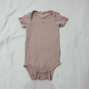 Kyte Bodysuit
6-12 months
Blush